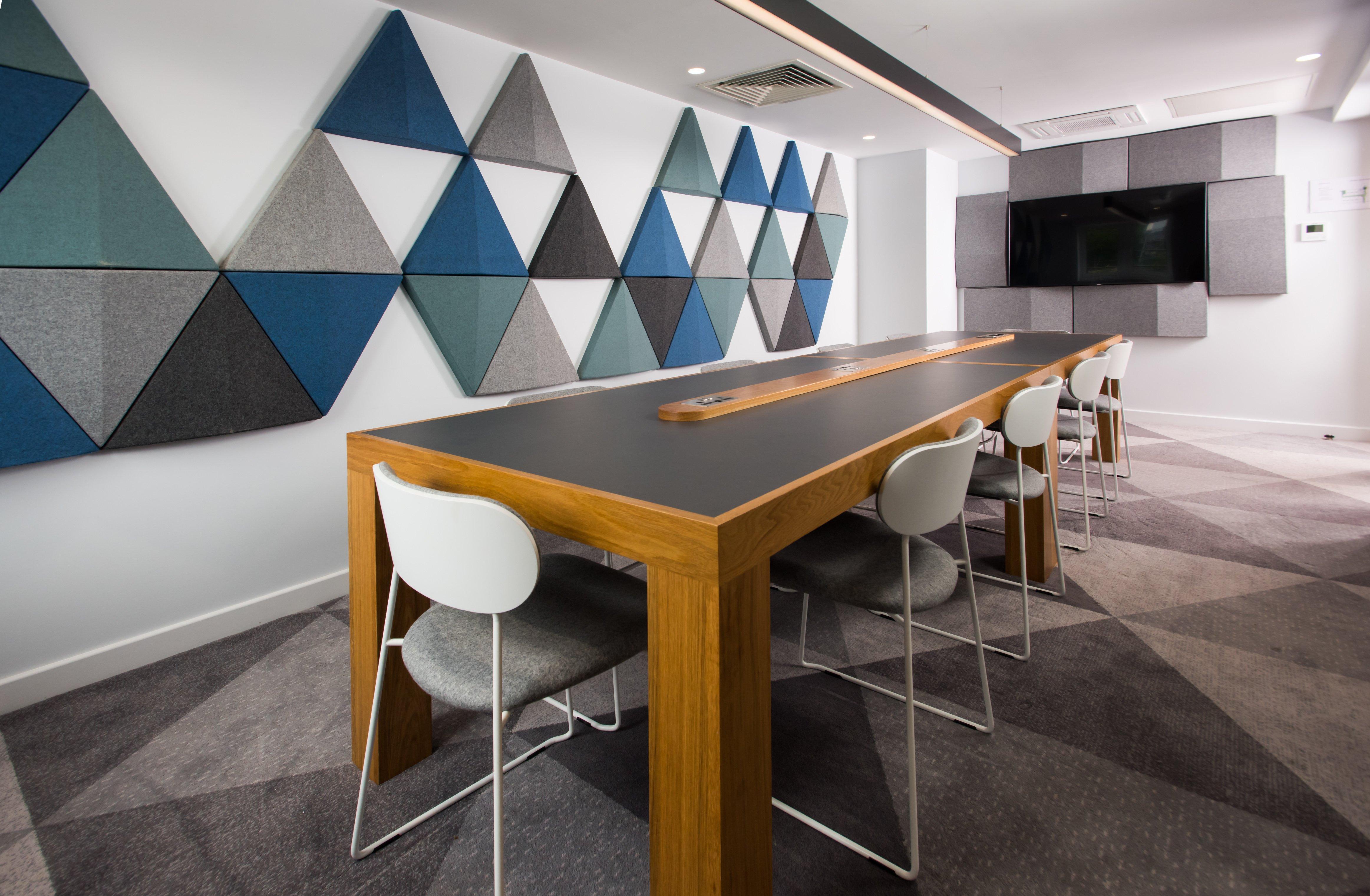 Holiday Inn Express Cardiff Bay By Ihg Exterior foto