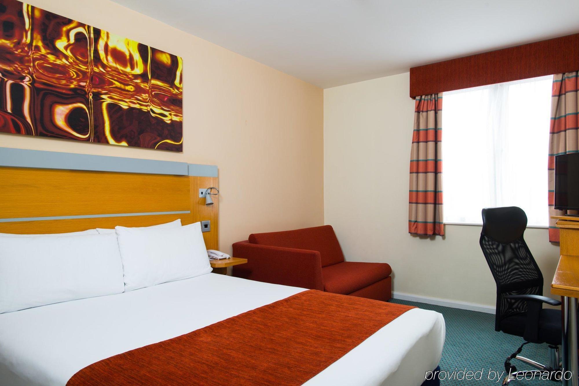 Holiday Inn Express Cardiff Bay By Ihg Exterior foto